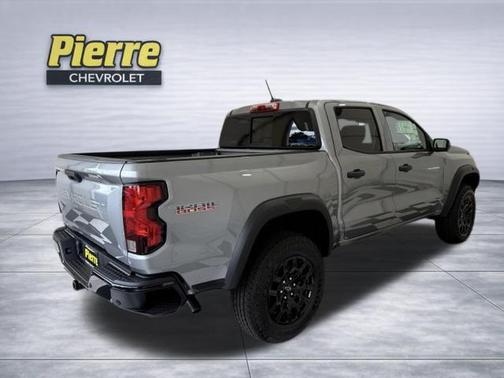 Sterling Gray Metallic 2026 Chevrolet Colorado Trail Boss
