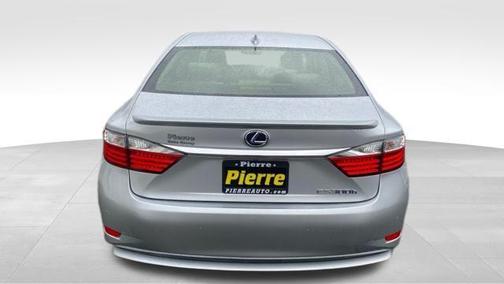 2015 Lexus ES 300h Base