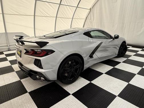 2026 Chevrolet Corvette Stingray w/2LT