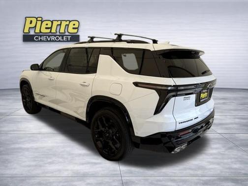 Polar White Tricoat 2026 Chevrolet Traverse RS