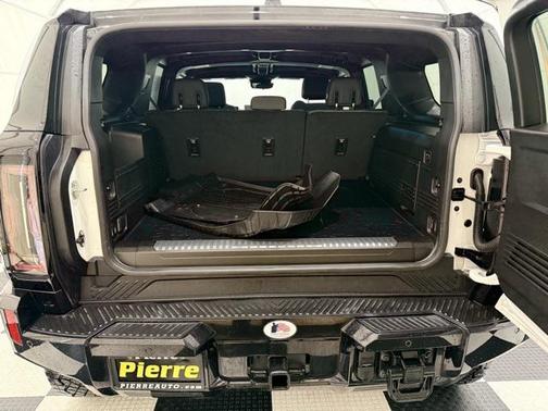 2024 GMC HUMMER EV SUV 2X