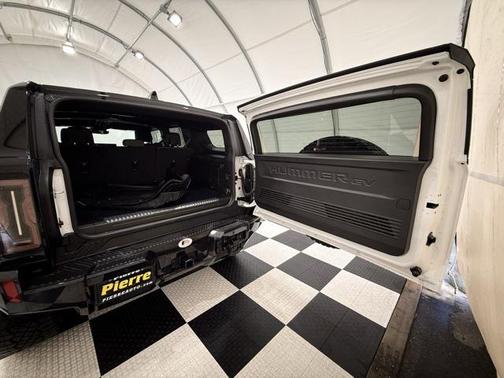 2024 GMC HUMMER EV SUV 2X