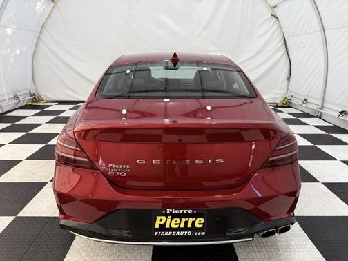 2022 Genesis G70 2.0T RWD