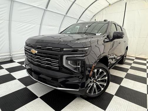2025 Chevrolet Suburban 4WD High Country