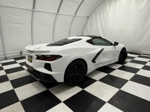 2026 Chevrolet Corvette Stingray w/2LT