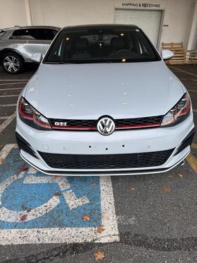 2018 Volkswagen Golf GTI 2.0T S 4-Door