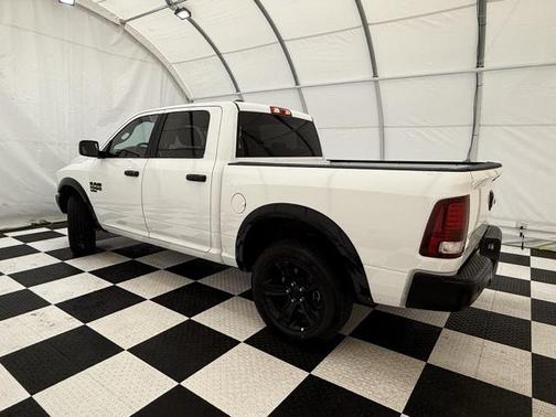 2024 RAM 1500 Classic Warlock Crew Cab 4x4 5'7' Box