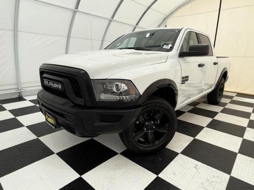 2024 RAM 1500 Classic Warlock Crew Cab 4x4 5'7' Box