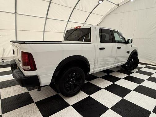 2024 RAM 1500 Classic Warlock Crew Cab 4x4 5'7' Box
