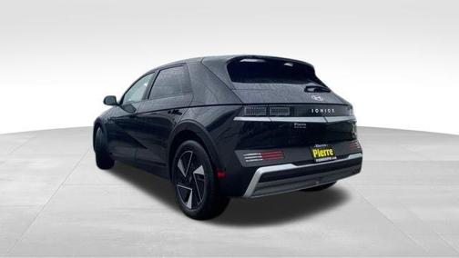 2025 Hyundai IONIQ 5 SE