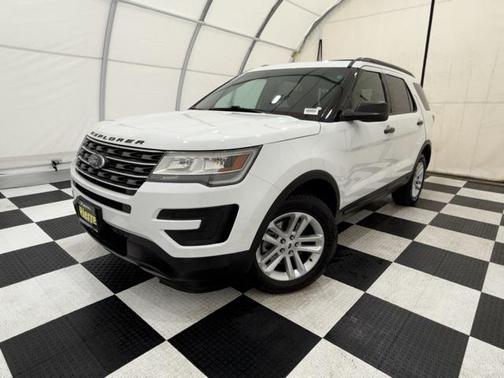 2017 Ford Explorer Base