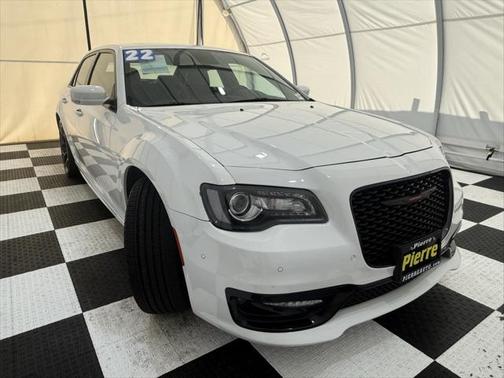 2023 Chrysler 300 Touring