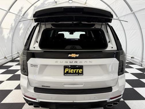 2025 Chevrolet Suburban 4WD High Country