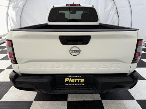 2024 Nissan Frontier S