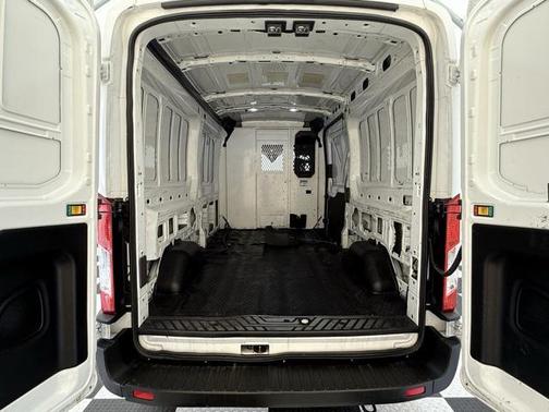 2021 Ford Transit-250 Base