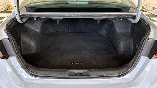 Gray Sky Pearl 2024 Nissan Altima SR FWD