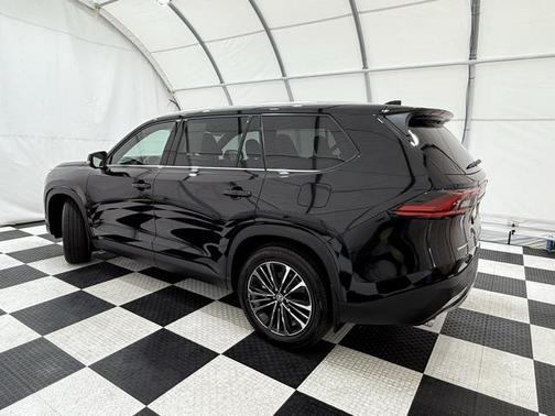 2025 Toyota Grand Highlander Hybrid Platinum MAX