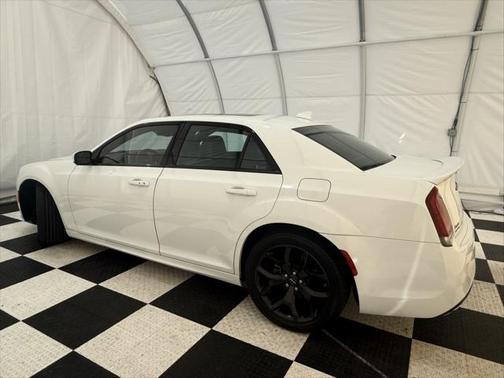 2022 Chrysler 300 S