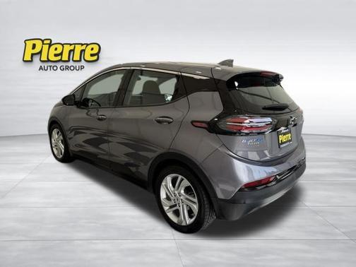 Gray Ghost Metallic 2023 Chevrolet Bolt EUV FWD LT
