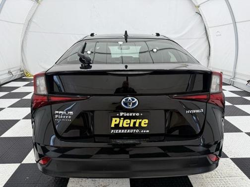 2020 Toyota Prius XLE