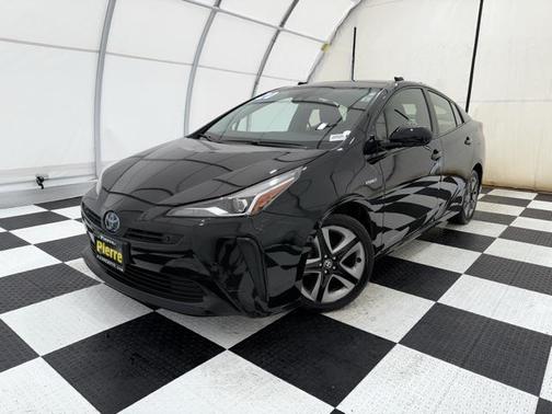 2020 Toyota Prius XLE