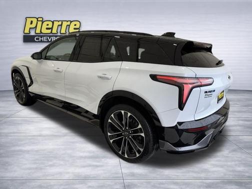 Polar White Tricoat 2026 Chevrolet Blazer EV SS AWD