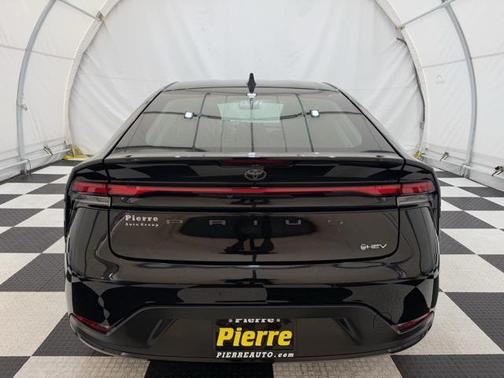 2025 Toyota Prius LE