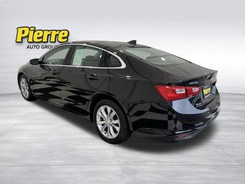 Mosaic Black Metallic 2023 Chevrolet Malibu FWD 1LT