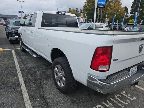 2018 RAM 3500 SLT Crew Cab 4x4 8' Box