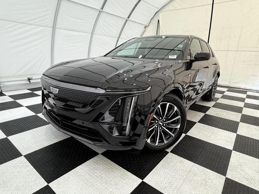 2025 Cadillac LYRIQ Sport