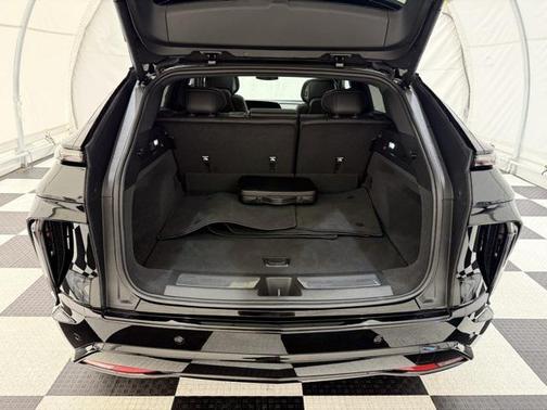 2025 Cadillac LYRIQ Sport