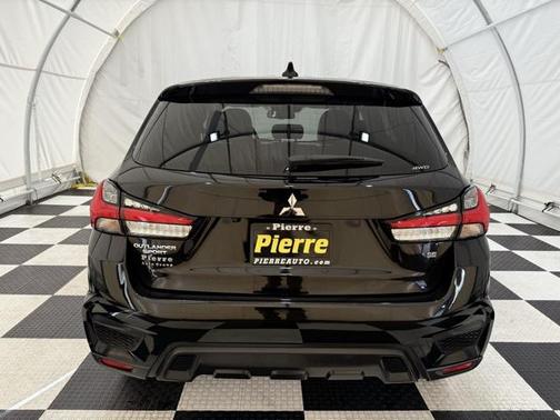 2024 Mitsubishi Outlander Sport SE