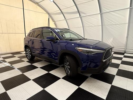 2024 Toyota Corolla Cross XLE