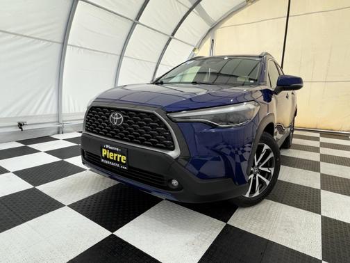 2024 Toyota Corolla Cross XLE