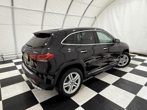 2021 Mercedes-Benz GLA 250 Base 4MATIC
