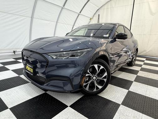 2021 Ford Mustang Mach-E Premium