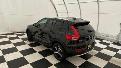 2023 Volvo XC40 B5 Core