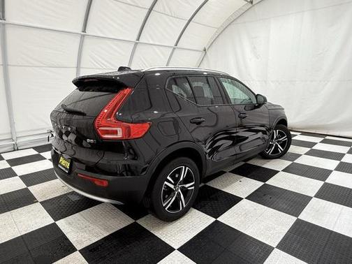 2023 Volvo XC40 B5 Core