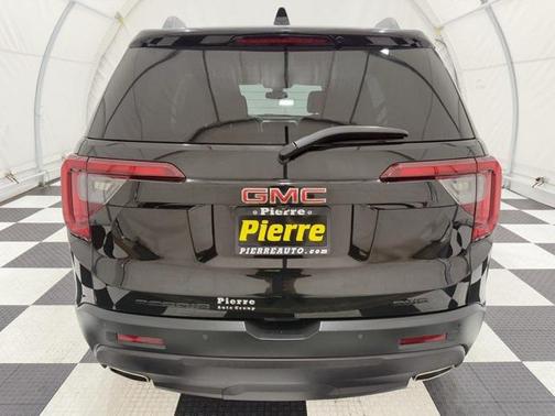 2022 GMC Acadia AWD SLT