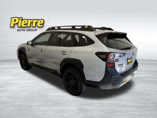 Ice Silver Metallic 2022 Subaru Outback Wilderness