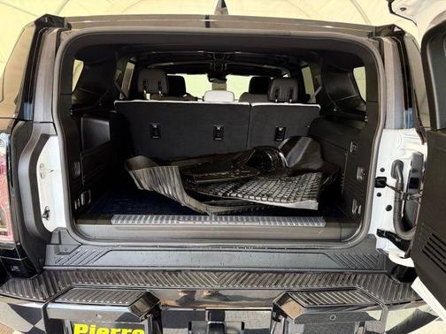 Interstellar White 2025 GMC HUMMER EV SUV 3X