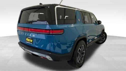 2024 Rivian R1S Adventure