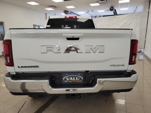 2025 RAM 2500 Laramie Crew Cab 4x4 6'4' Box