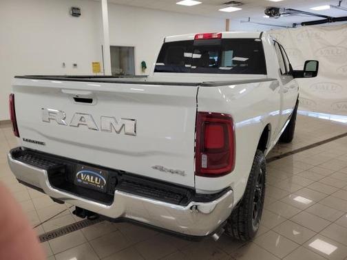 2025 RAM 2500 Laramie Crew Cab 4x4 6'4' Box