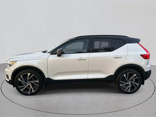 2019 Volvo XC40 T5 R-Design
