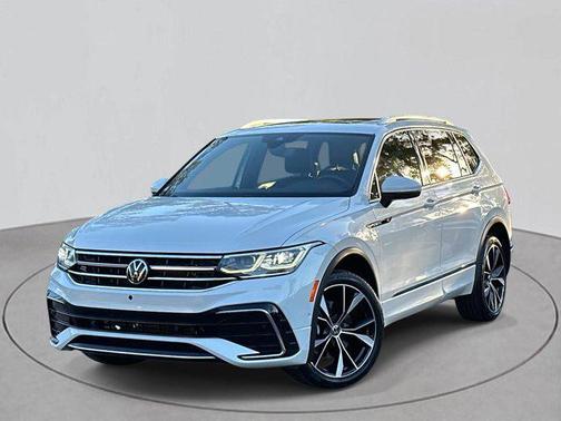 2022 Volkswagen Tiguan 2.0T SEL R-Line 4MOTION
