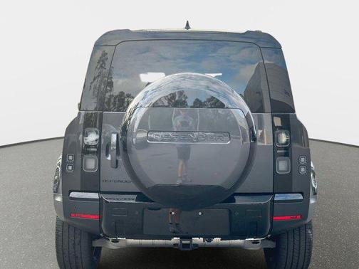 2026 Land Rover Defender P300 S