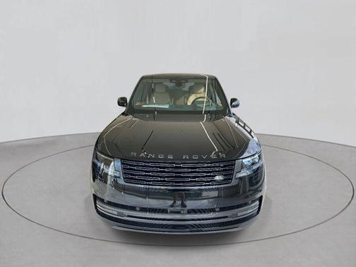 2025 Land Rover Range Rover P400 SE
