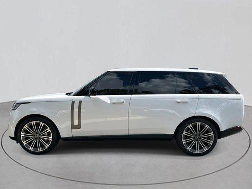 2024 Land Rover Range Rover P530 SE