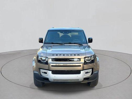 2025 Land Rover Defender 110 P300